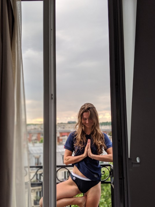 00100lPORTRAIT_00100_BURST20190604071230852_COVER